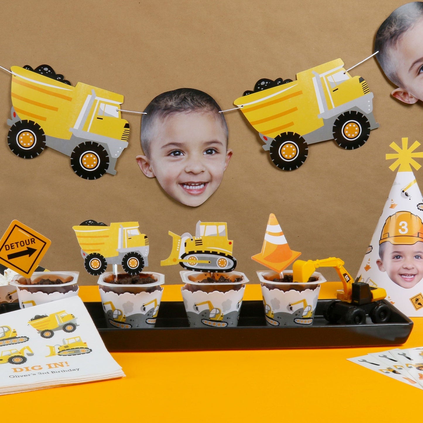 Custom Face Garland Banner - Construction