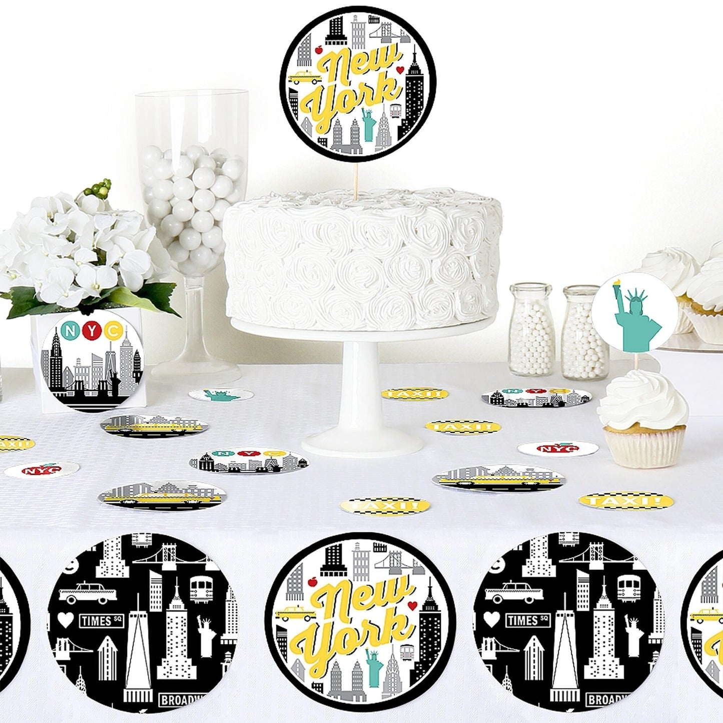 NYC Cityscape - New York City Party Giant Circle Confetti - Party Decorations - Large Confetti 27 Count