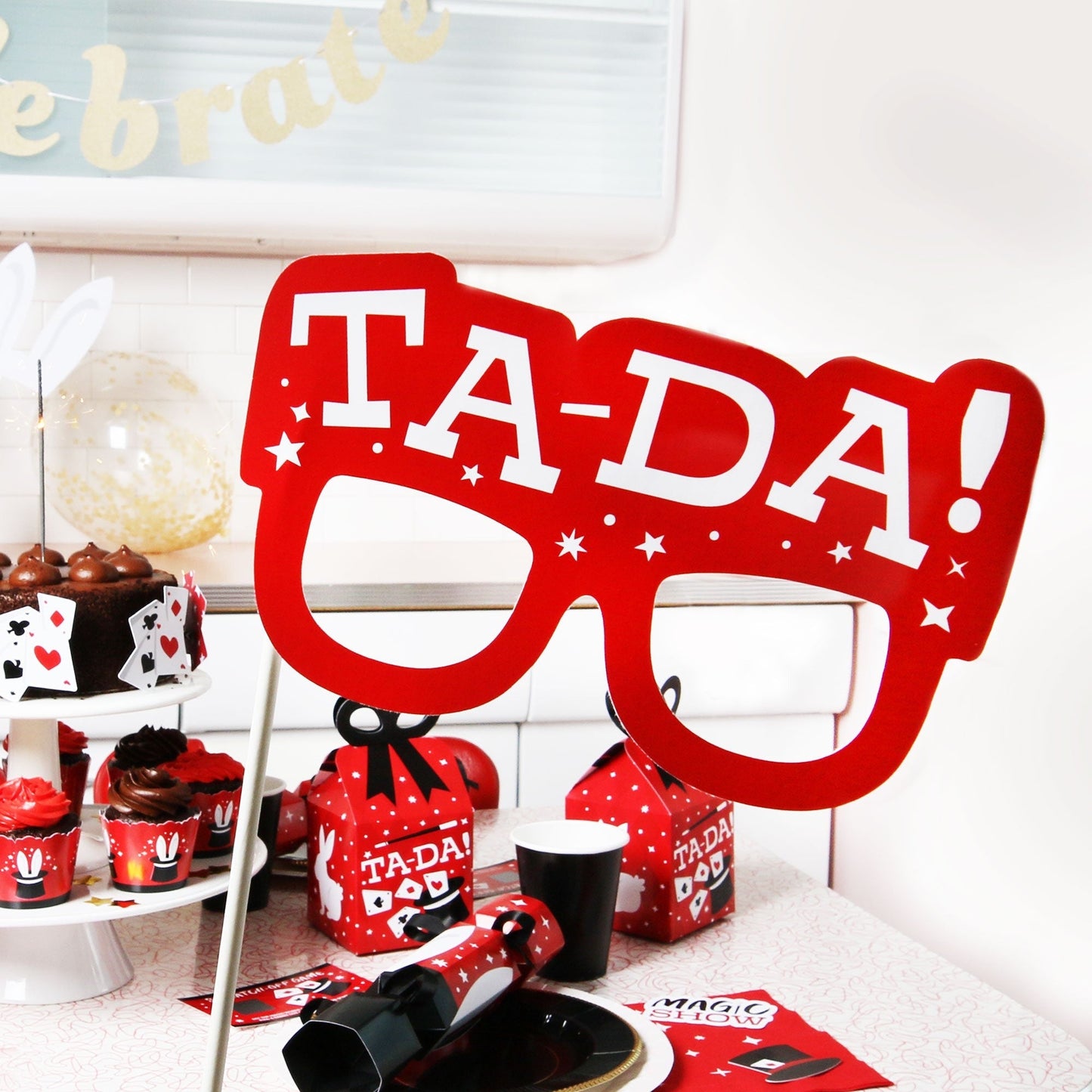 Ta-Da, Magic Show - Magical Birthday Party Photo Booth Props Kit - 20 Count